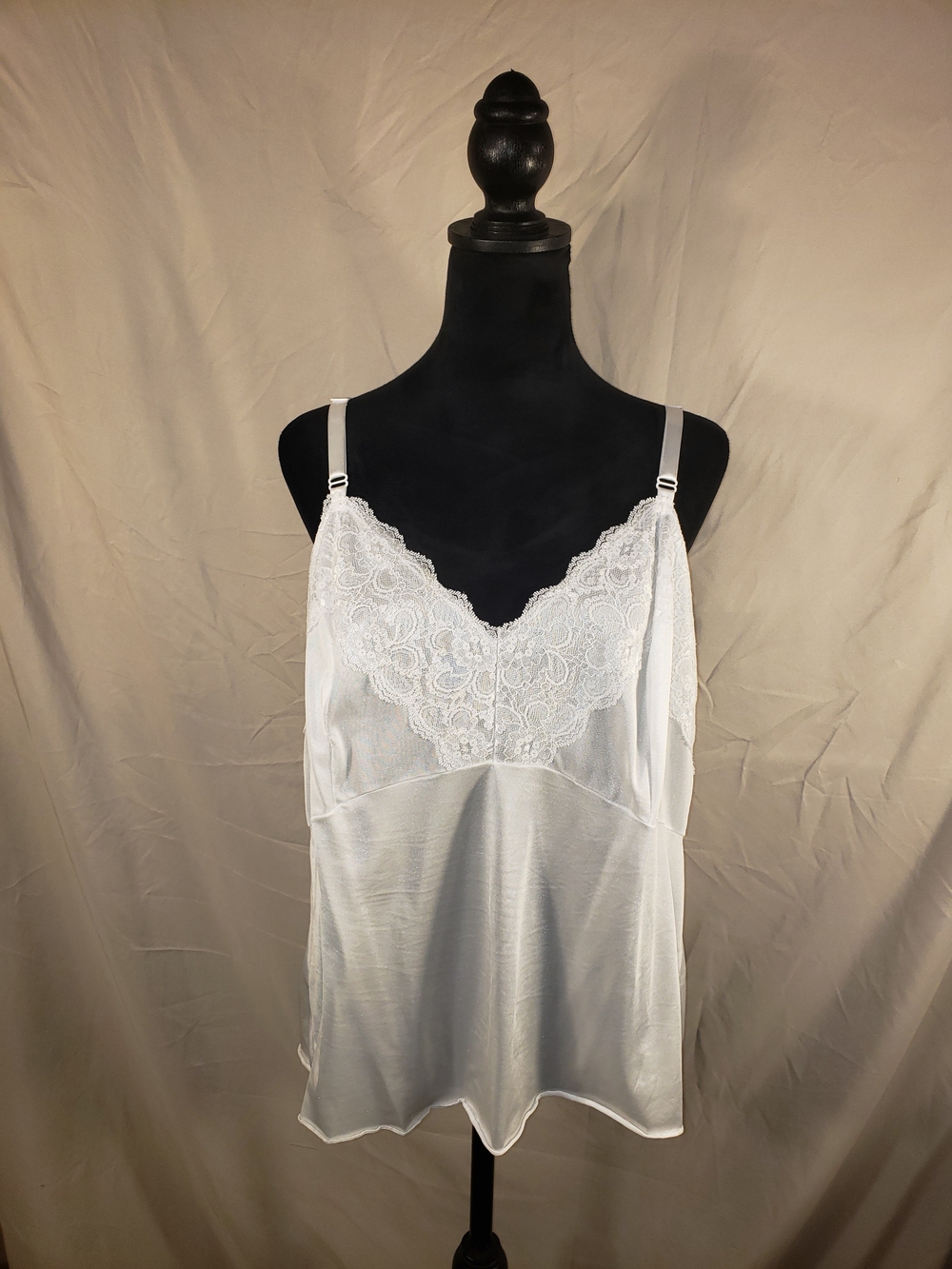 Dixie Belle White Lace-Trim Satin Camisole - 40